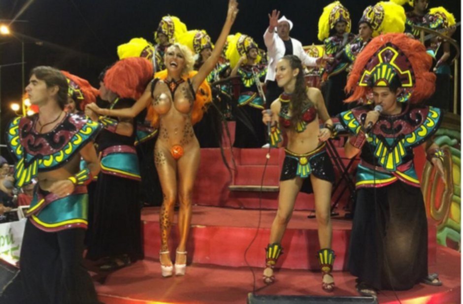 Carnaval desnudos de Resortes (actor)