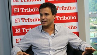Posadas dijo que la contratación de redes sociales "es transparente"
