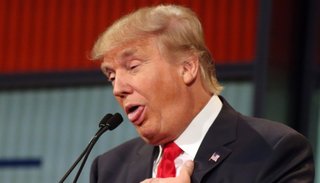Legisladores estadounidenses dudan de la salud mental de Trump