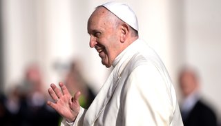Francisco buscará revitalizar en Chile y Perú a la Iglesia golpeada por casos de abuso