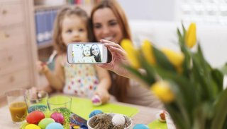 ¿Cuáles son los riesgos de subir fotos de los hijos a las redes?