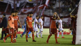 River, desactivado: perdió con Huracán y quedó muy lejos de Boca