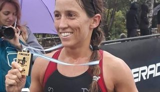 Delfina Álvarez arrancó el Argentino en la cima de podio