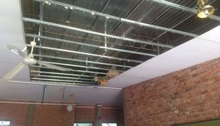 Repararon techos de escuela 447