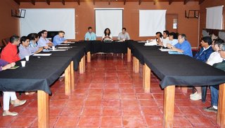 Se realizó una reunión para acompañar al sector tabacalero