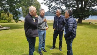 En el sur y en la costa, la política no se toma vacaciones