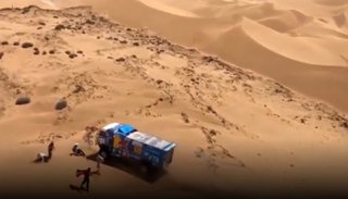 Un piloto de camiones atropelló a un espectador y fue eliminado del Dakar 2019
