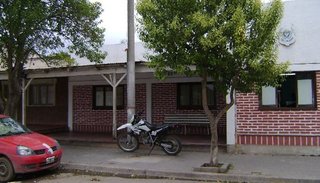 Motociclista atropelló a un hombre y se dio a la fuga