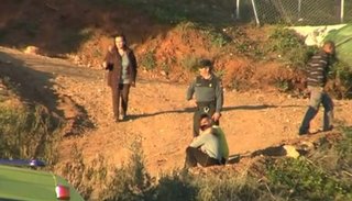 Intentan rescatar a un niño de dos años que se cayó en un pozo de 110 metros