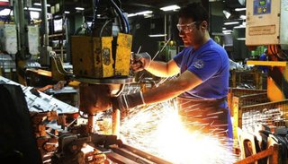 La actividad industrial se desplomó fuerte en noviembre: tuvo un retroceso interanual del 9,4%