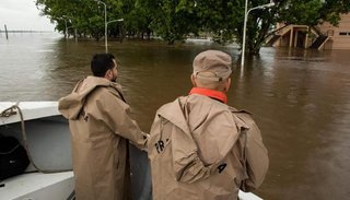 Crece el río Uruguay y obliga a las evacuaciones