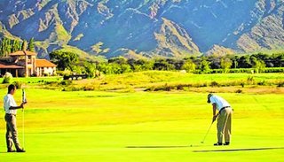 A Cafayate llega un torneo de golf de primera