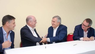 Proyectos para buses eléctricos y un tren solar turístico