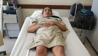 El músico que se accidentó en Bolivia y no podía pagar una operación, retornó a Jujuy en el vuelo sanitario
