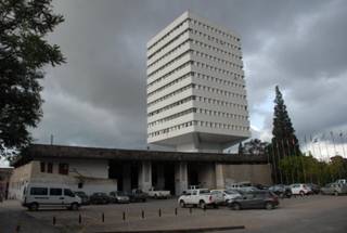 Reparticiones públicas retoman las actividades