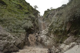 La tentación de conocer en verano las cascadas del río La Horqueta en Yala
