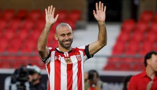 Mascherano y Maradona atraen en La Plata