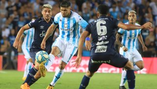 Racing no pudo con Atlético Tucumán en el debut de Beccacece