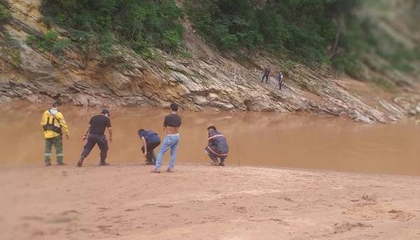 ahogado río caraparí