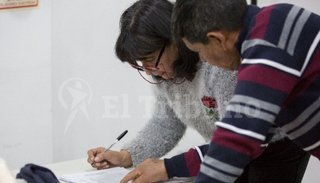 Apoyo al desdoblamiento de las elecciones provinciales