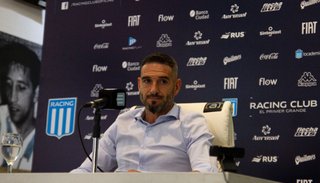 Licha López, emocionado, se despidió del mundo Racing