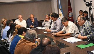Adelantan el inicio de las paritarias para que las clases inicien en marzo