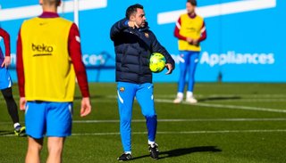 Xavi: “Estamos al límite, hay que suspender el partido”