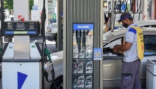Evalúan dejar de recibir tarjetas de crédito en estaciones de servicio
