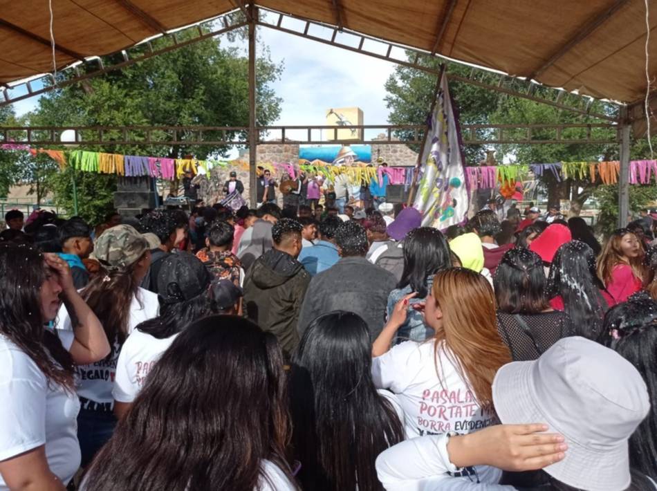 Topamiento y baile popular en La Quiaca para esperar el carnaval 