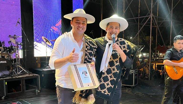 Angelo Aranda ovacionado en Paraguay - Angelo Aranda ovacionado en Paraguay