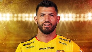 Kun Agüero: "Si estoy bien jugaría en el Rojo, claramente"