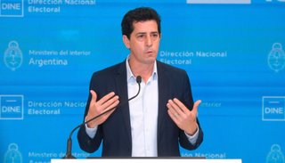Wado de Pedro le bajó el tono a la interna del Gobierno