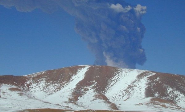Die argentinischen Gemeinden Puna sind wegen des Vulkans Lascar in Alarmbereitschaft