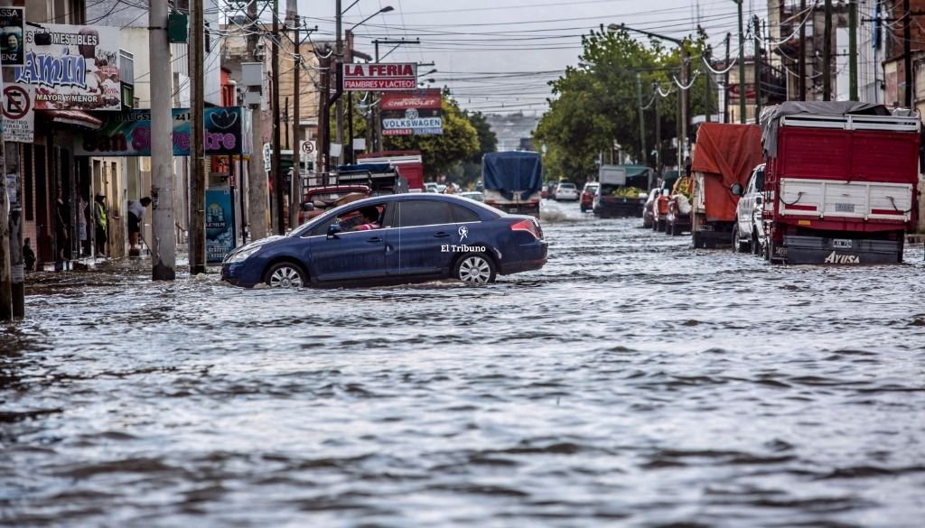 El centro de la ciudad, otra vez inundado. Javier Corbalán El centro de la ciudad, otra vez inundado. Javier Corbalán