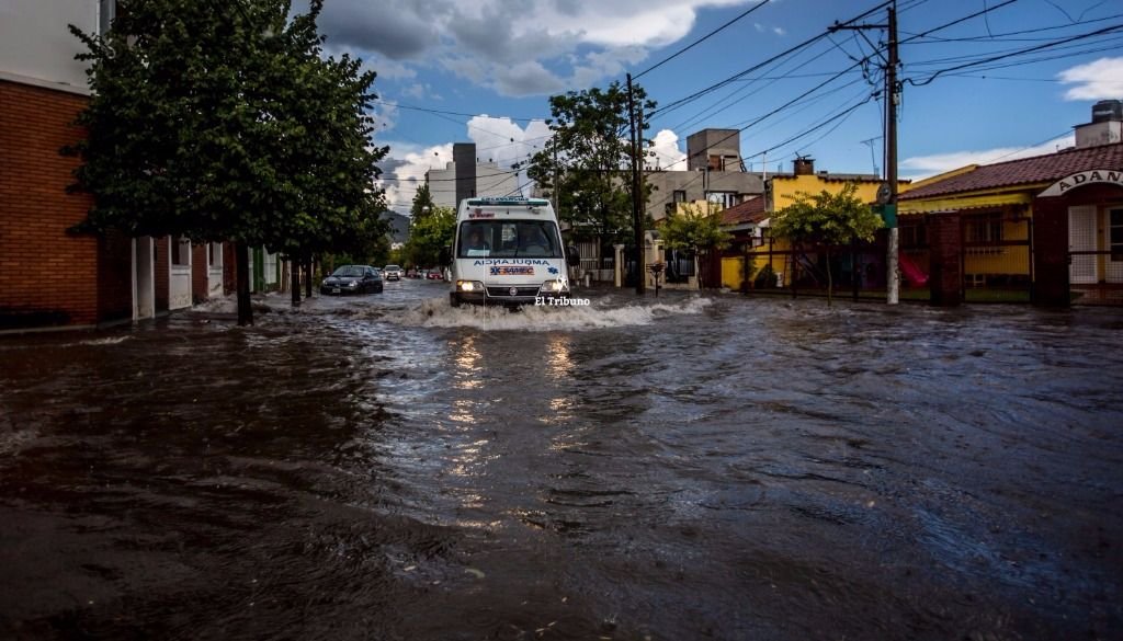 El centro de la ciudad, otra vez inundado. Javier Corbalán
