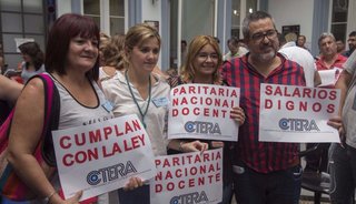 Docentes anunciaron un paro de 48 horas