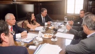 Magistrados y senadores dialogaron sobre la Justicia