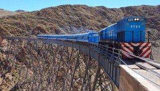 El Tren a las Nubes, considerado uno de los mejores 16 paseos ferroviarios del mundo
