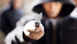 Dos detenidos por el crimen de una mujer cuando salía del cajero