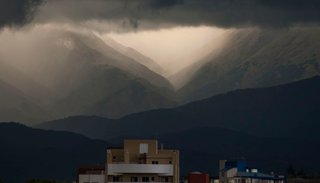 Caluroso, húmedo y lluvias: así seguirá el tiempo en este fin de semana largo de Carnaval