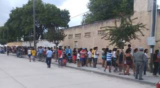 Enormes filas para conseguir entradas anticipadas para el Carnaval de Antaño