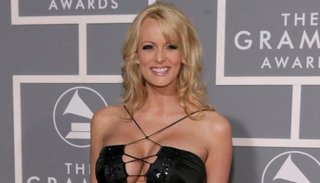Actriz porno quiere contar su relación con Trump