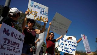 Trump apoya modificación en leyes de armas