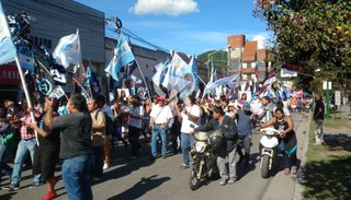En Salta también hubo movilización y miles de salteños marcharon a la plaza 9 de Julio