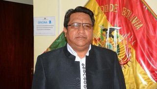 Cónsul de Bolivia en Jujuy: "Un posible seguro para extranjeros nos causa una profunda tristeza"