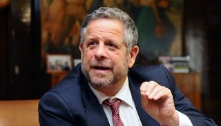 “La salud no es gratuita, alguien la paga”, afirmó Rubinstein