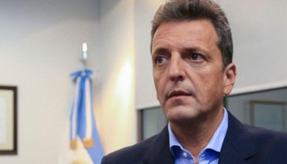 De campaña, Massa apuntó contra el Gobierno