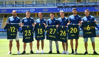 Boca presentó a sus siete refuerzos con un juvenil