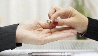 Divorcio récord: una mujer pidió disolver su matrimonio 3 minutos después de casarse