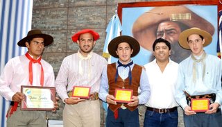 Jinetes jujeños fueron reconocidos por la intendencia de El Carmen